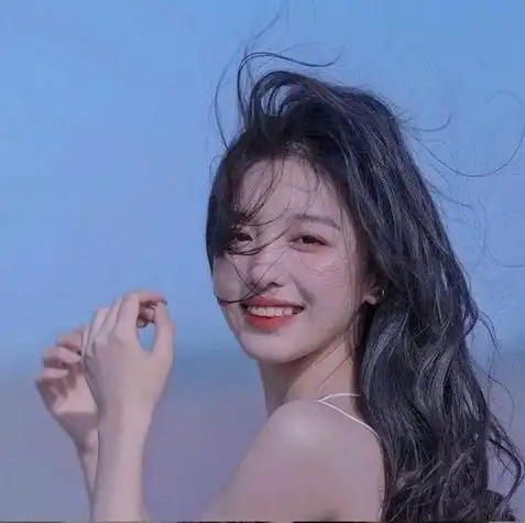 治愈系女生头像笑容灿烂