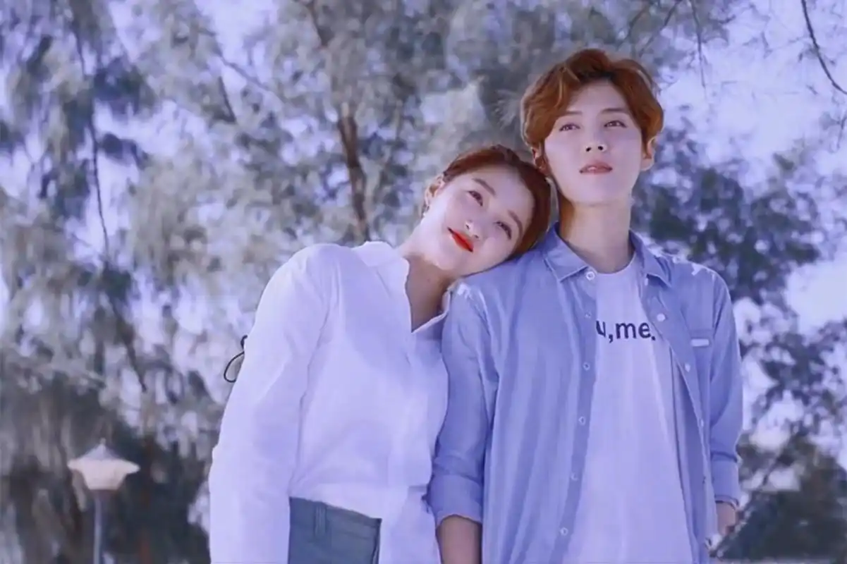 关晓彤家的基因有多不公平亲姐姐近照曝光后确定一家人