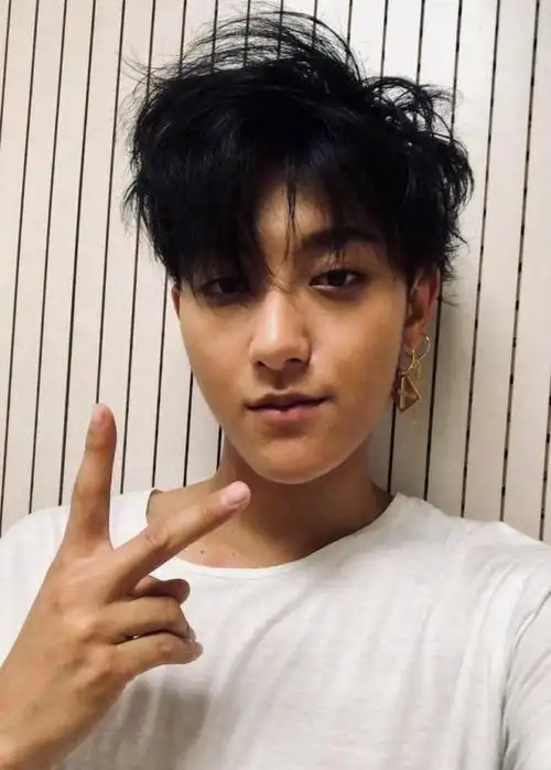 黄子韬发长文诉心声与粉丝约定五年之约粉丝真情告白未来一起走