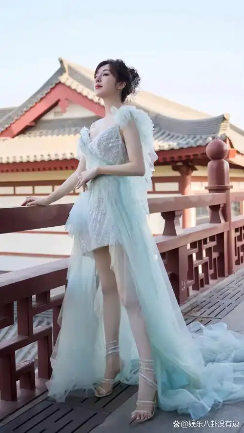 王晓晨: 身高167,体重43kg,内地女演员.