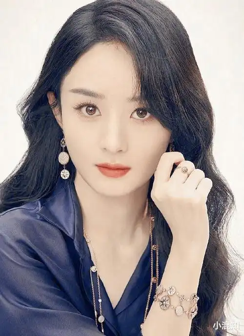 迪丽热巴|根据流量 作品 国民度评选2023四大女顶流:赵丽颖 杨幂 杨紫