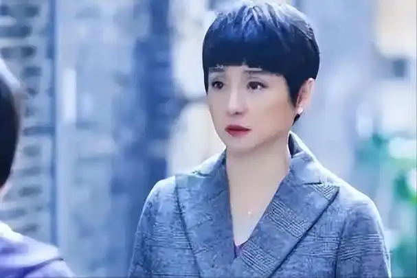 如果将孔琳饰演过得妈妈剧照摆在一起,观众们真的是看的愣神,根本分不