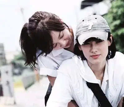 图梁洛施照片盘点女同电影刺青名利双收