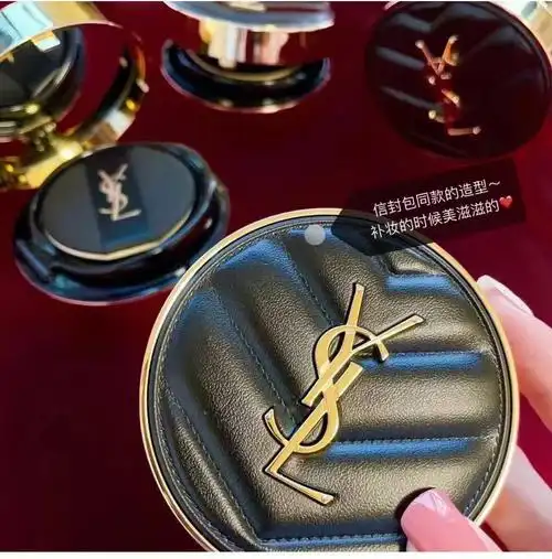 ysl气垫附真假对比图78圣罗兰皮革压纹气垫!色号:b10#,b20#,b30#.