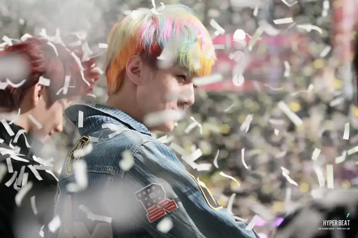 sehun #吴世勋 彩色的头发 - 抖音