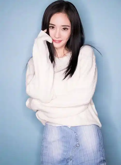 原创《密室大逃脱》开录!杨幂,邓伦老玩家回归,老友见面上演拥抱_造型