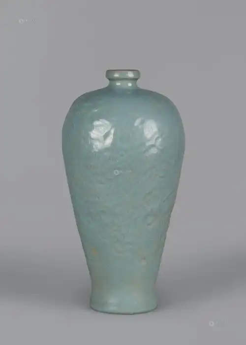 【明 汝窑暗龙纹梅瓶】拍卖品_图片_价格_鉴赏_明代单色釉瓷器_雅昌