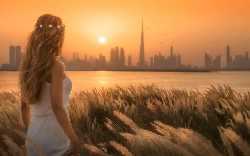 女孩背影唯美摄影图片桌面壁纸