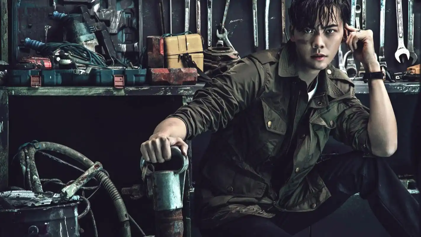 香港型男陈伟霆肌肉炫酷帅气写真图片桌面壁纸