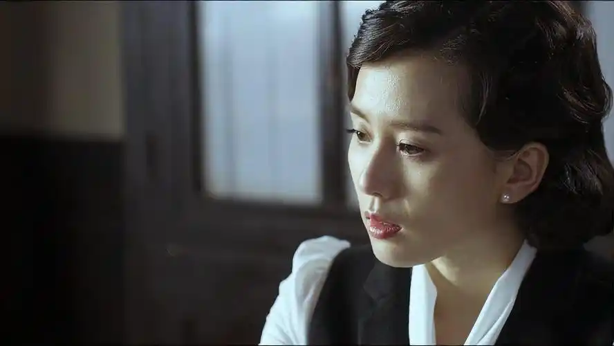 黎明决战:姑娘的举报失败了,不料还被责怪,一时之间失魂落魄