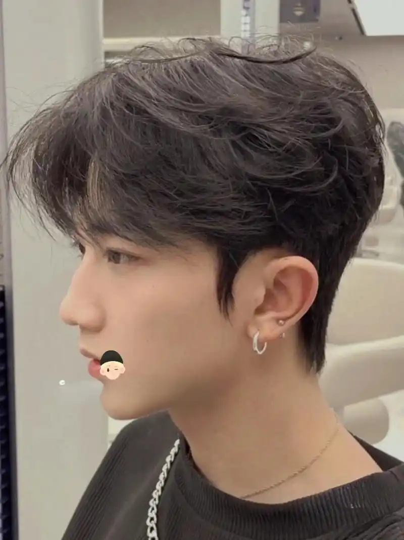 不想太乱太倦发型的看过来中分侧分纹理烫 男生发型气垫分头 一款气垫