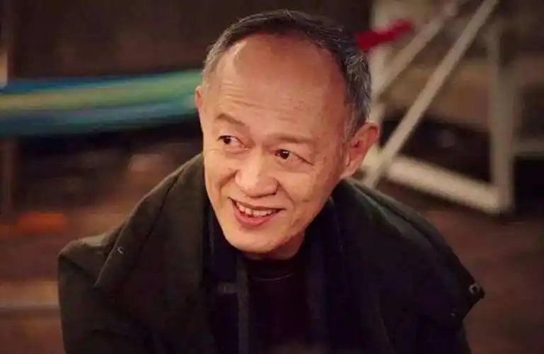 优秀演员金士杰年近70仍不停接戏原来是为了养家糊口具体是什么情况图