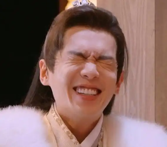 张哥笑起来好像流氓兔哈哈哈哈