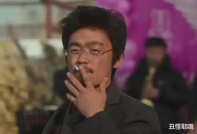 明星抽烟的4个名场面:周星驰心酸,张晋有魅力,唯独他的学不来