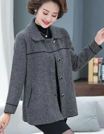 中老年50岁60妈妈秋装毛呢外套女妈妈秋装经典毛呢格子外套2021新款中