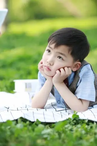 金色麦田儿童摄影工作室 步钇燃 小帅哥照片分享