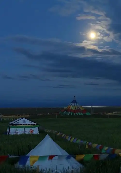 hoppe 写美篇《prairie moon 》      michael hoppe  《草原月色》