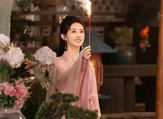 惊艳,希望对方演甜宠剧女主|小荷|赵丽颖|电视剧|实力派演员_网易订阅