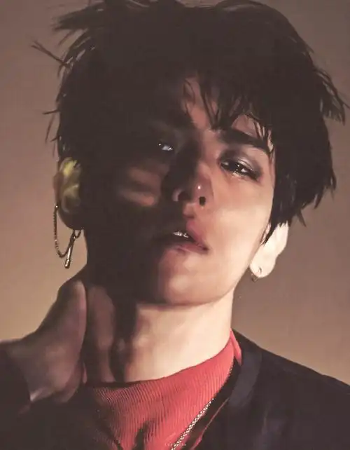 边伯贤超话97#边伯贤百万solo歌手#exact - monster x baekhyun"