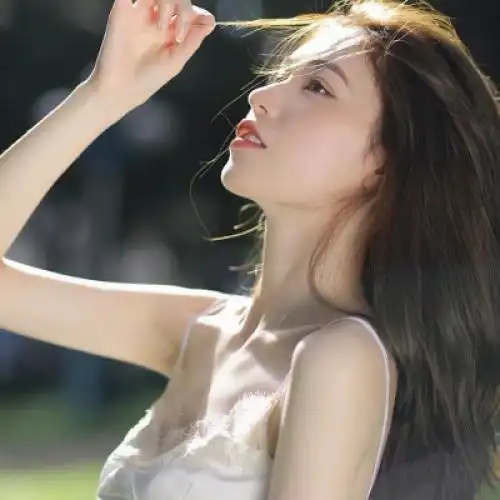 真人森系头像唯美意境高清头像女,女生头像图片