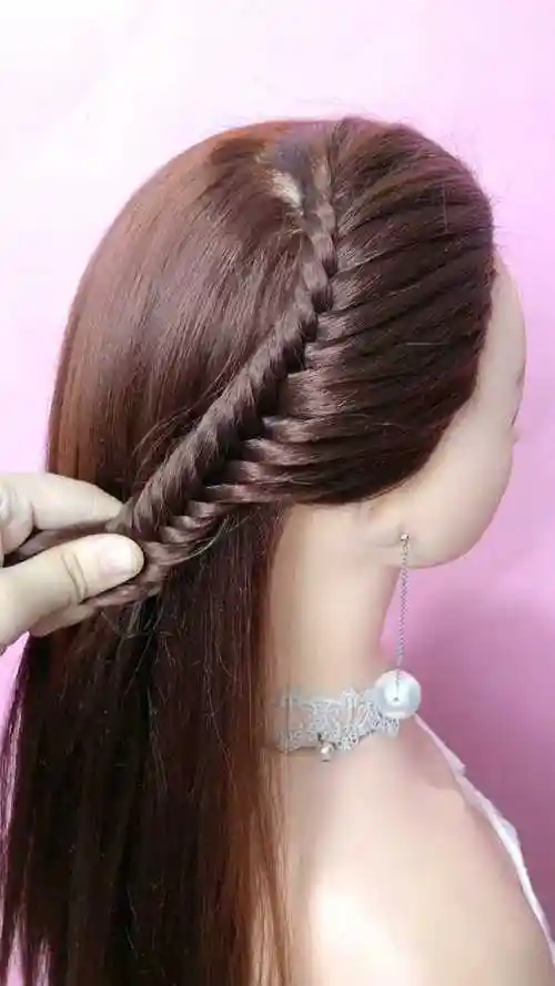 鱼骨纹理感侧编发教程解说