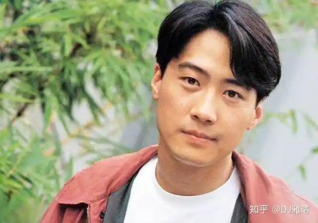 无疑,祖籍广东梅县的黎明,就是这样的帅哥.