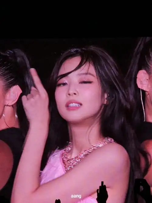 jennie粉色芭比造型##金珍妮