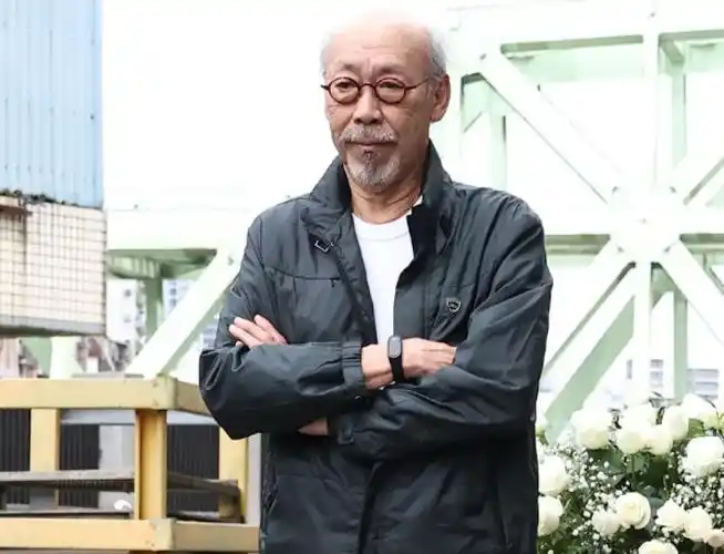 77岁冯淬帆正式复出,声称拍喜剧是他一辈子的耻辱,还骂王晶害人_腾讯