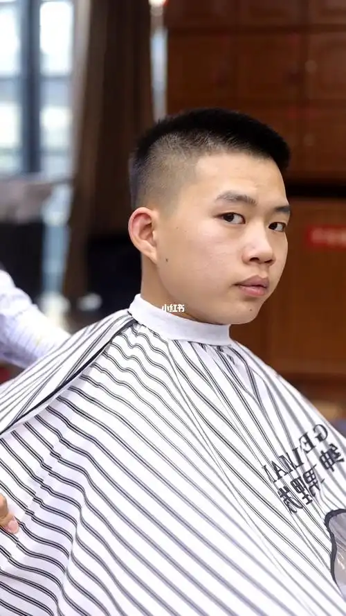 谁说寸头就不能造型了