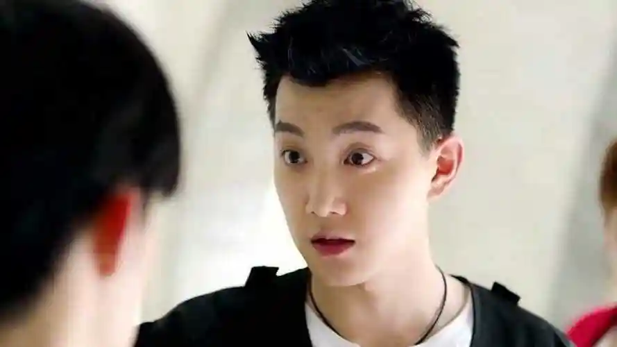 范世琦今晚该回去跪搓衣板了