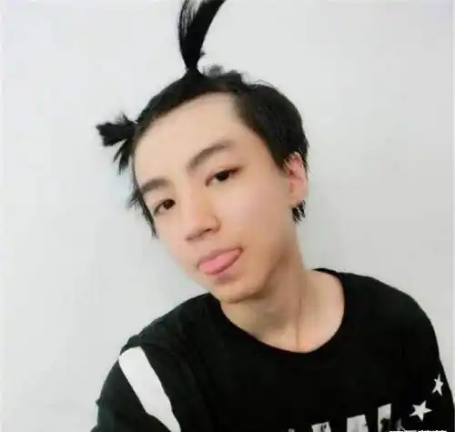 盘点头上扎小揪揪的男星,王一博软萌,看到范丞丞:三岁了?