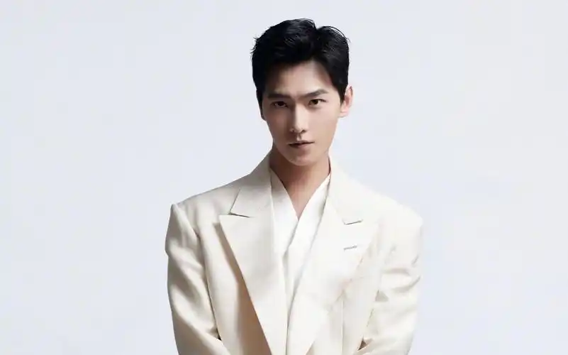 【杨洋】星光大赏2020直播 - 红毯 腾讯vip之星 cut