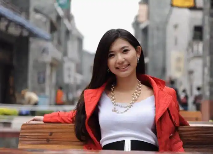 董思阳 80后富豪