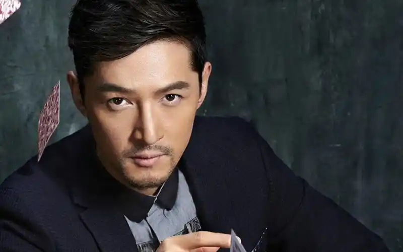 帅气男星胡歌成熟大叔风写真,高清壁纸图片,大陆明星-回车桌面