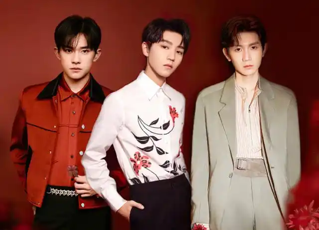 tfboys登教科书,资料中三人并非明星,新称号在娱乐圈堪称独一份