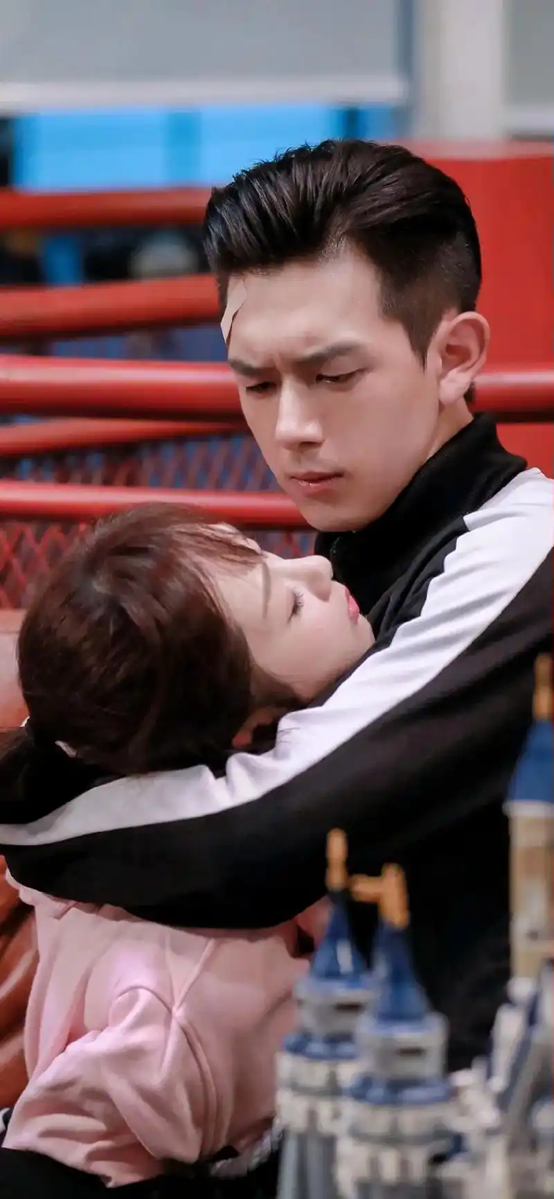 想知道什么叫一见钟情吗?就在我见到你的这一秒#李现杨紫 #多 - 抖音