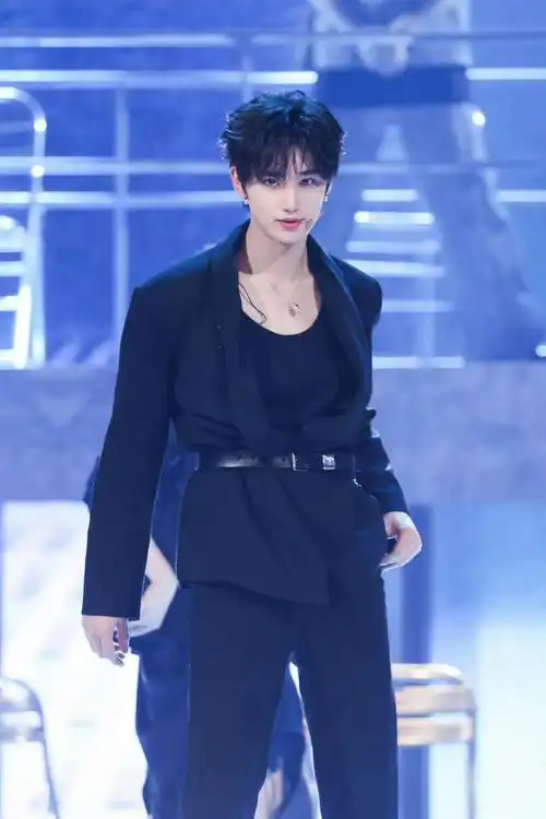 丁程鑫今晚有舞台