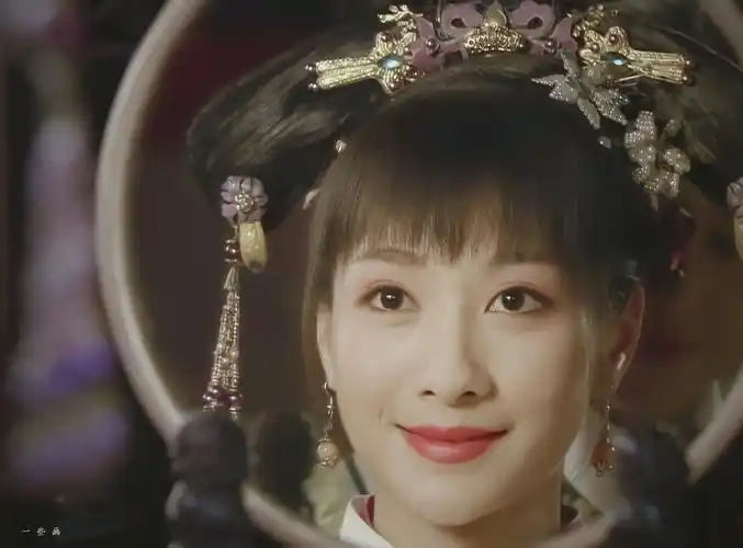 甄嬛传 华妃 簪子 步摇 护甲 点翠 安陵容