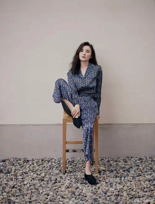 宋佳:多面女艺人的演艺生涯_电影_联合国_荣誉