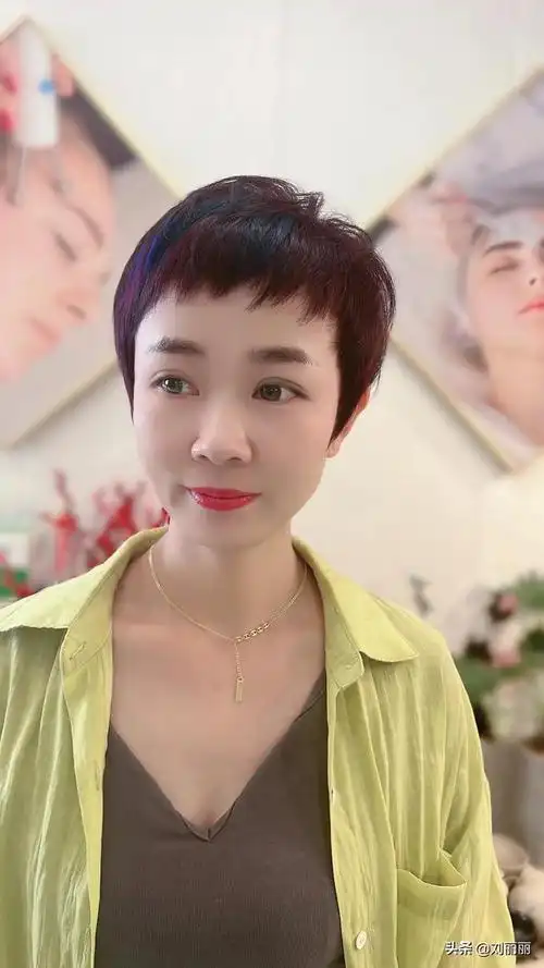 大圆脸短发发型女2023最新款图片大全,方圆脸适合的发型, - 冷求网