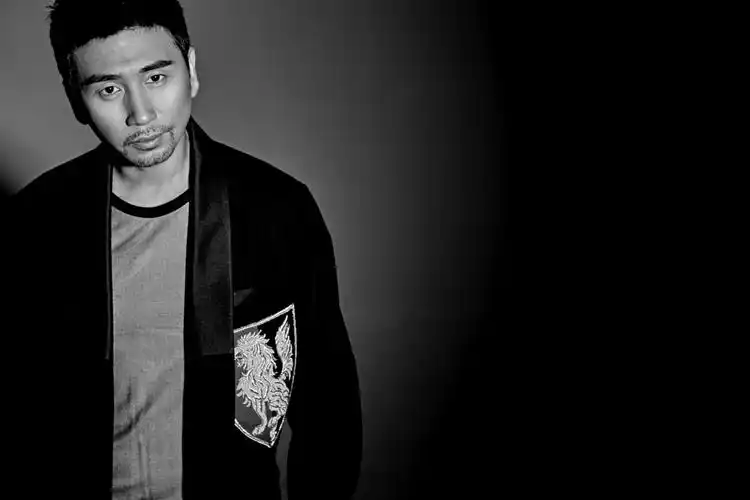 沙宝亮新歌《无赖》上线 沧桑声线诠释"爱情无赖"