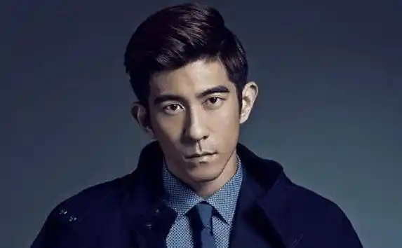 出生于1983年的修杰楷,虽然没能大火,却娶了女神级别的老婆