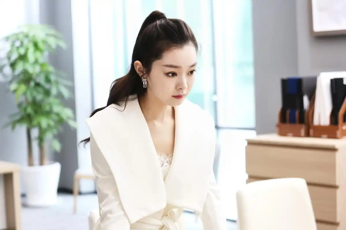 《创业时代》今晚开播 宋轶饰投行女感情成谜