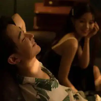 很亲密超级撩人暧昧高清文艺青年情侣头像唯美_头像_高清_文艺