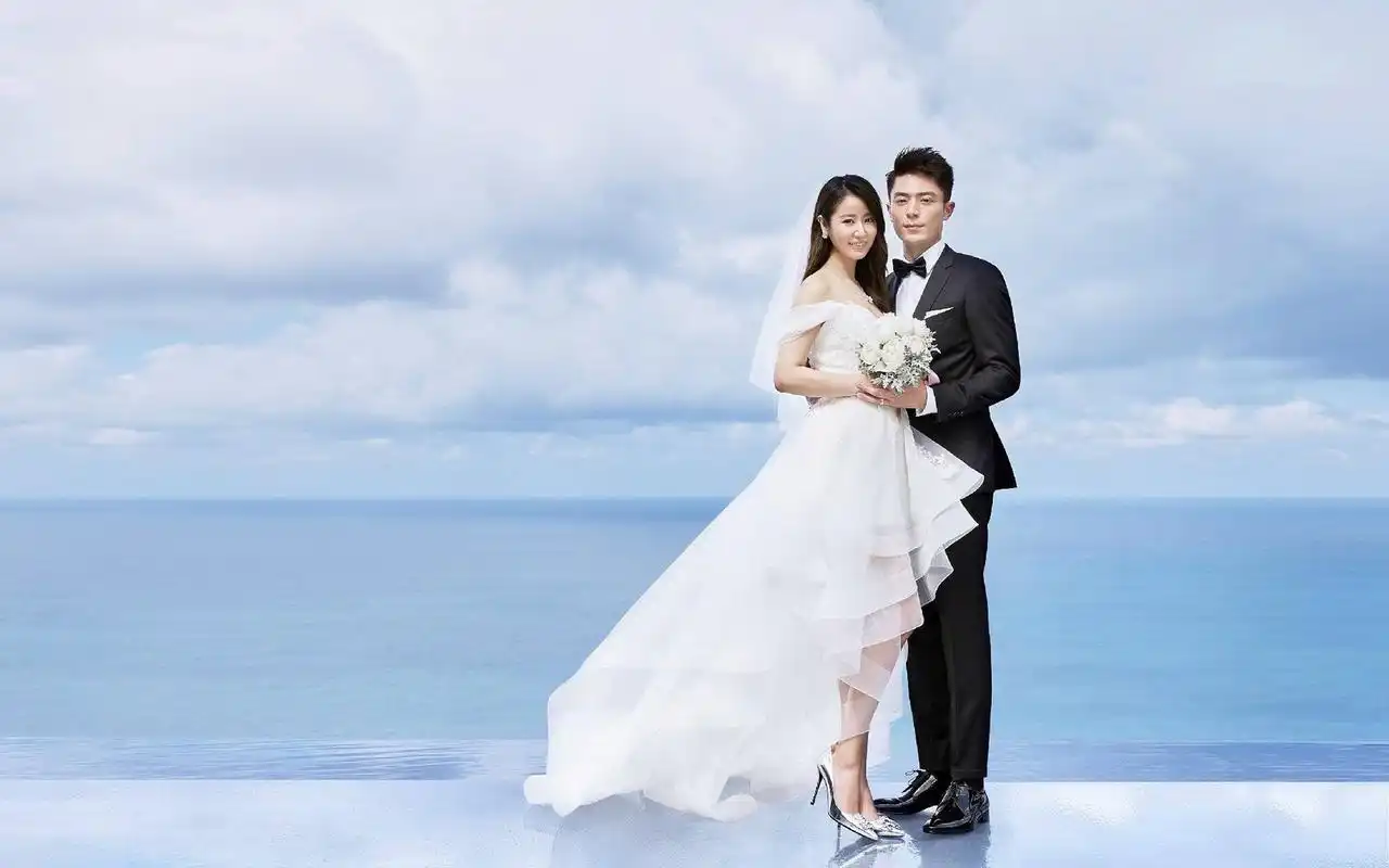 霍建华林心如婚纱照图片桌面壁纸
