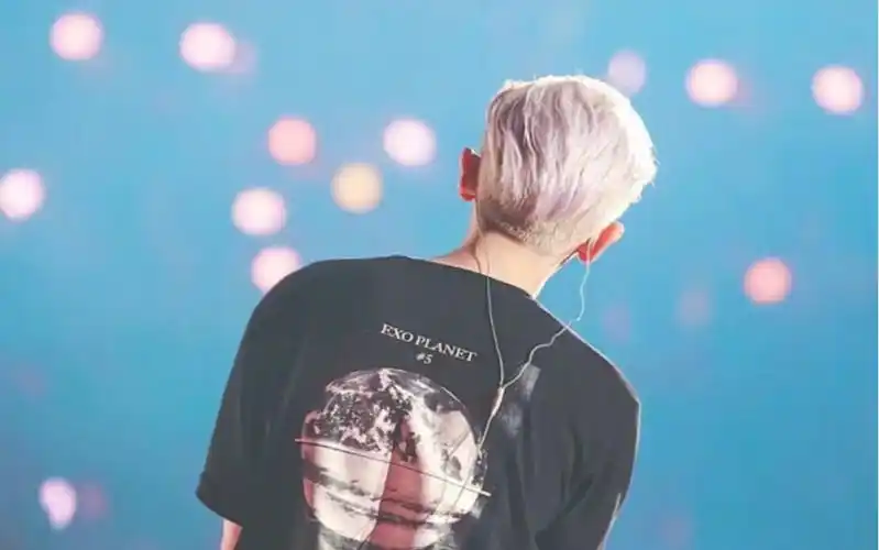 朴灿烈,背影都那么好看