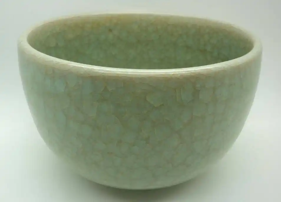 冰裂纹瓷器:一种古老而神奇的工艺,每一件都是独一无二的艺术品