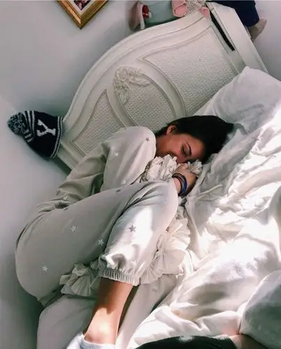 【恋爱热话】 睡姿有秘密 容易受伤的女人一般怎麼睡