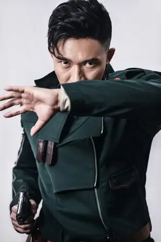 《特种兵》曝燃爆剧照 狙击手羿坤气势如虹展军人本色