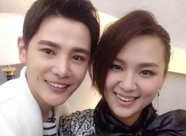 孙坚周笔畅分手是怎么回事 真的仅仅只是经纪人那么简单吗 - 八卦 -